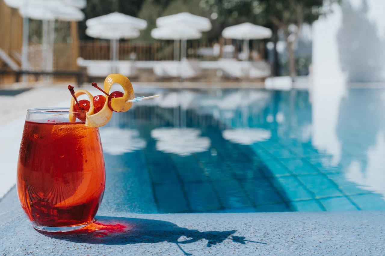 Coralli Seaside Resort Livadakia Dış mekan fotoğraf