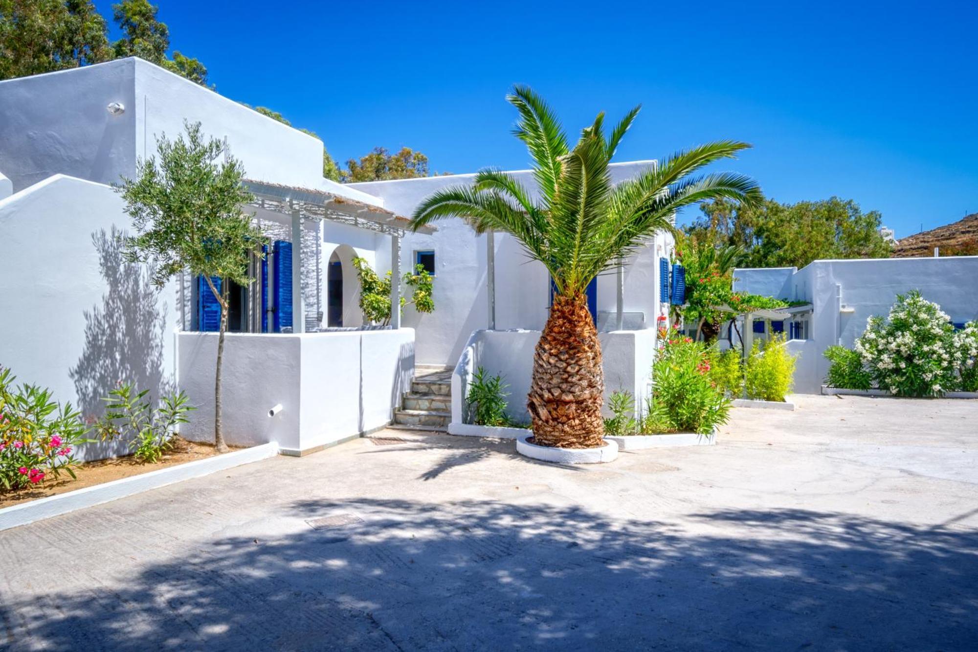Coralli Seaside Resort Livadakia Dış mekan fotoğraf